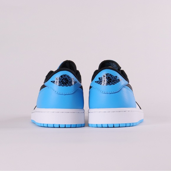 NIKE AIR JORDAN 1 LOW POWDER BLUE - Picture 4 of 7